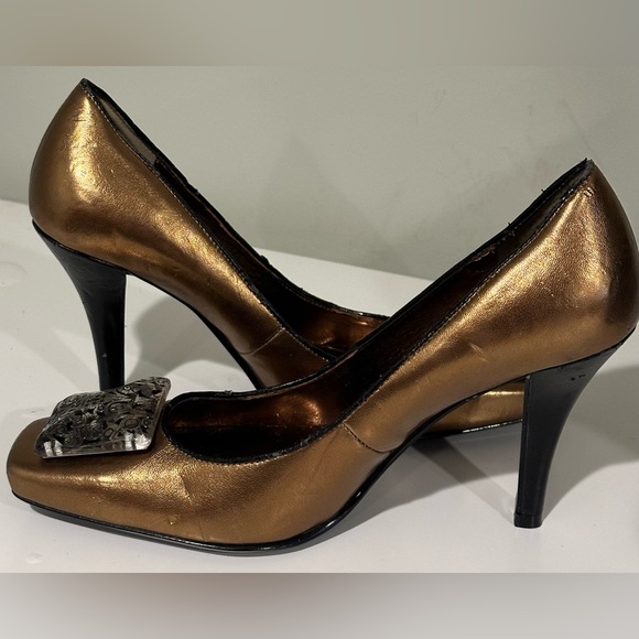 J. Renee Gold Bronze High Heel. Square Jewel Square Toe Vintage Look Sz 7. - Picture 2 of 16